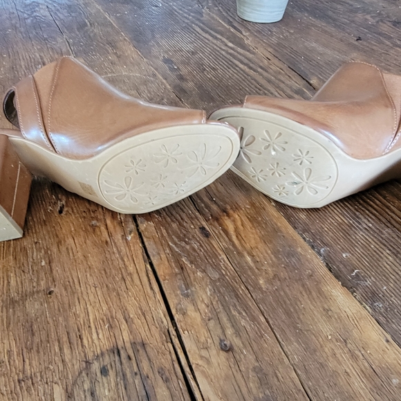 Chinese Laundry Spring/Summer Slingback open Toe Heeled Sandal Tan sz 8.5 - Picture 8 of 10